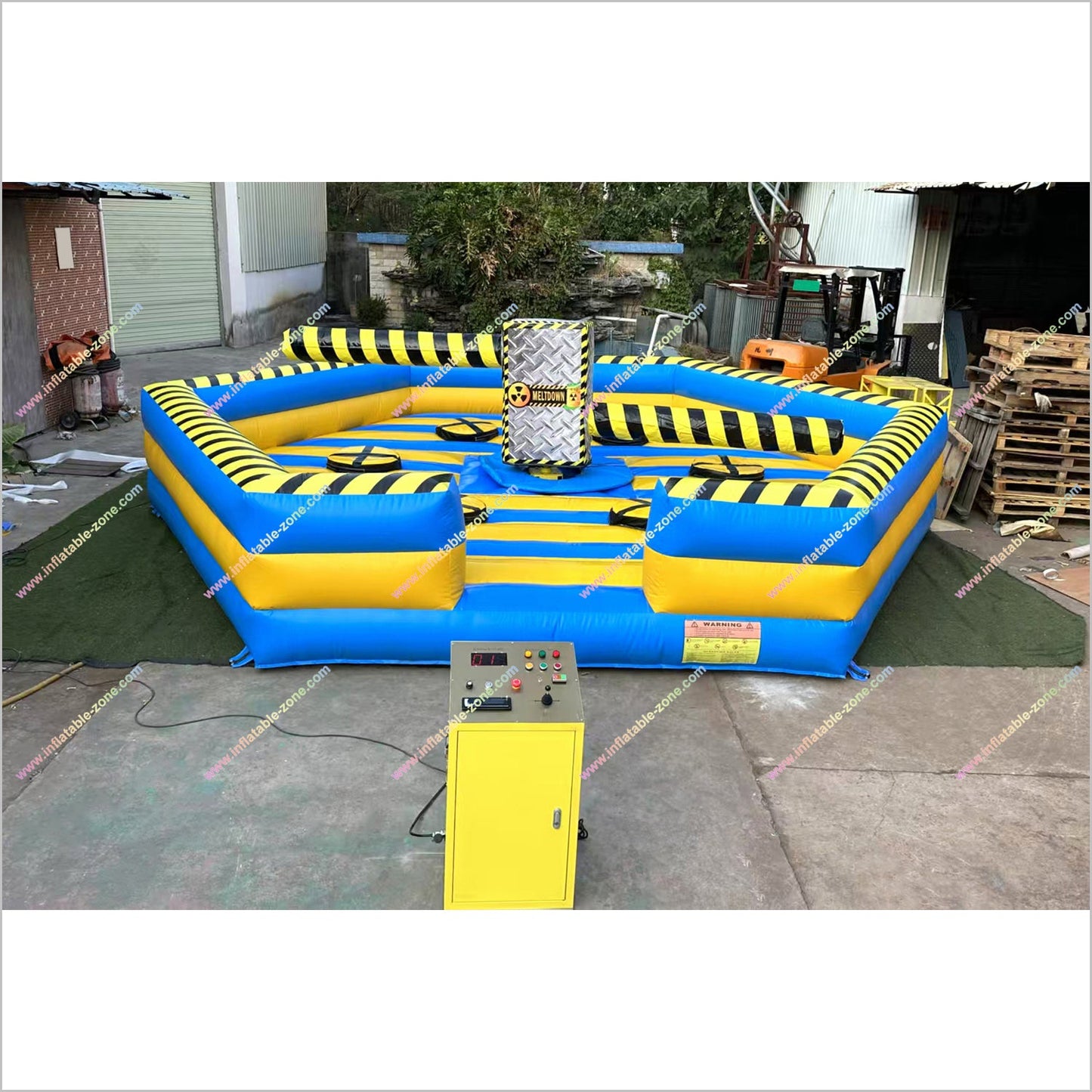 The Meltdown Inflatable Elimination Trampoline Wipeout Obstacle Course Near Me Toxic Meltdown Inflatable Game