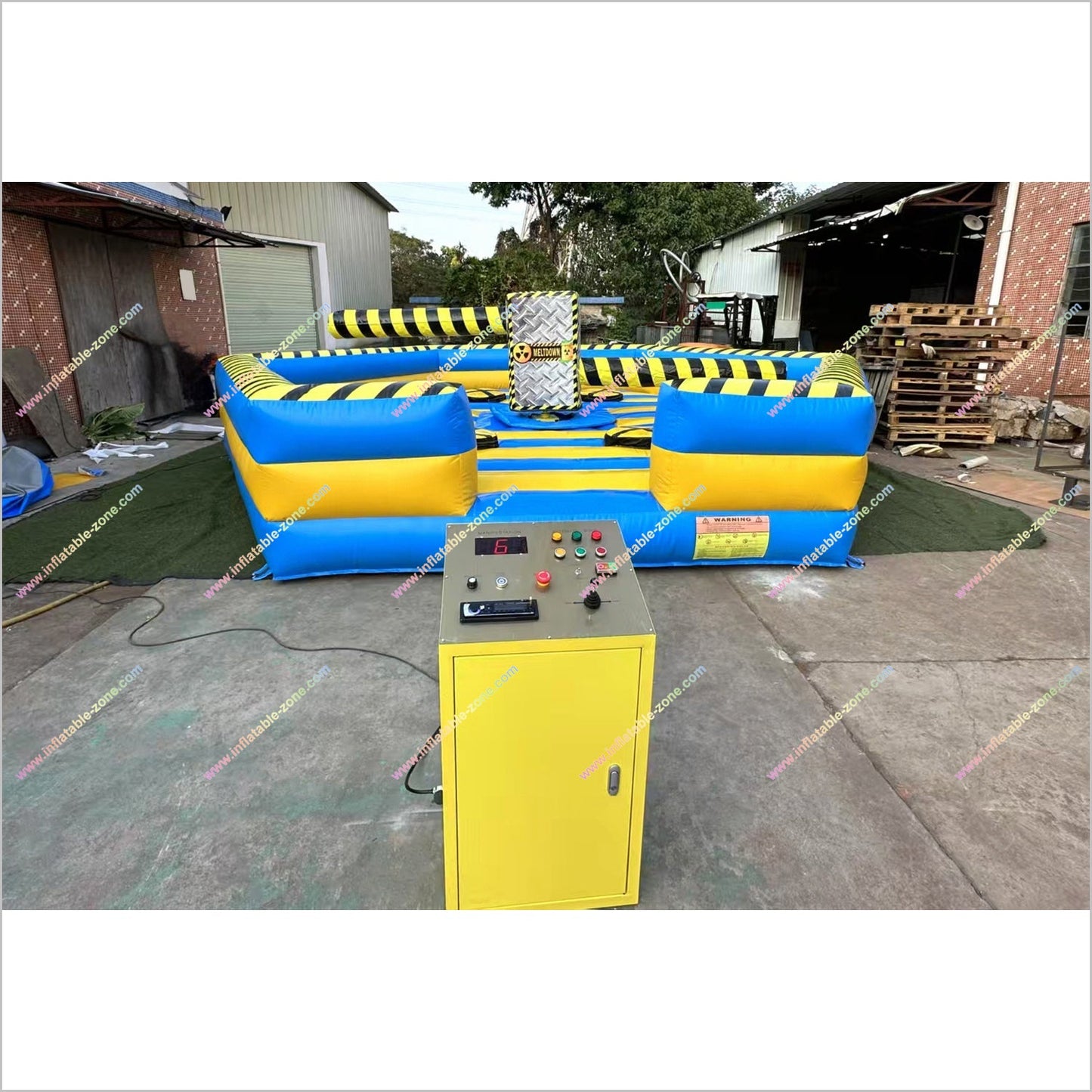 The Meltdown Inflatable Elimination Trampoline Wipeout Obstacle Course Near Me Toxic Meltdown Inflatable Game