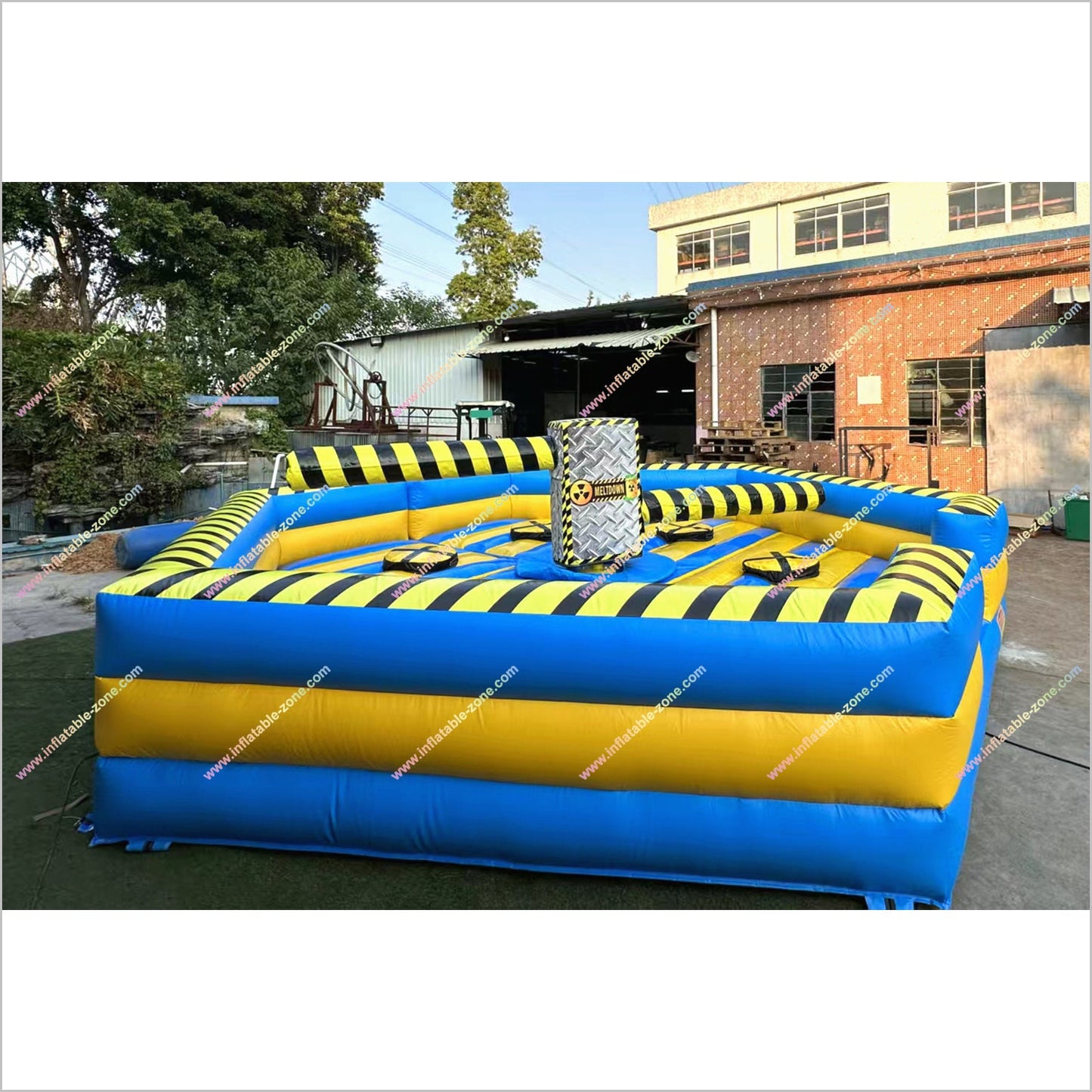The Meltdown Inflatable Elimination Trampoline Wipeout Obstacle Course Near Me Toxic Meltdown Inflatable Game