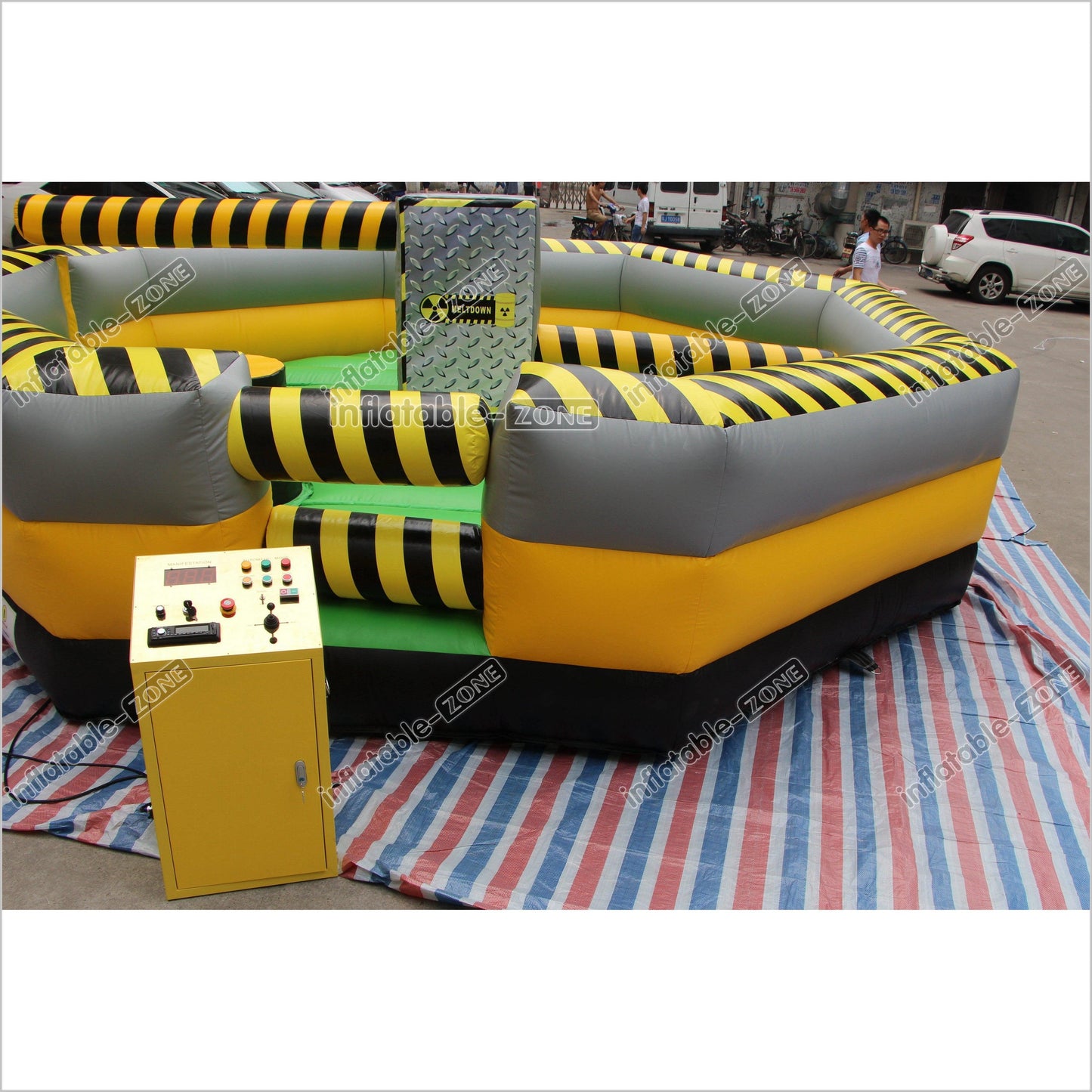 Commercial Inflatable Wipeout Sweeper Interactive Meltdown Machine Inflatable Bouncer Game Wipe Out Challenge - Inflatable-Zone