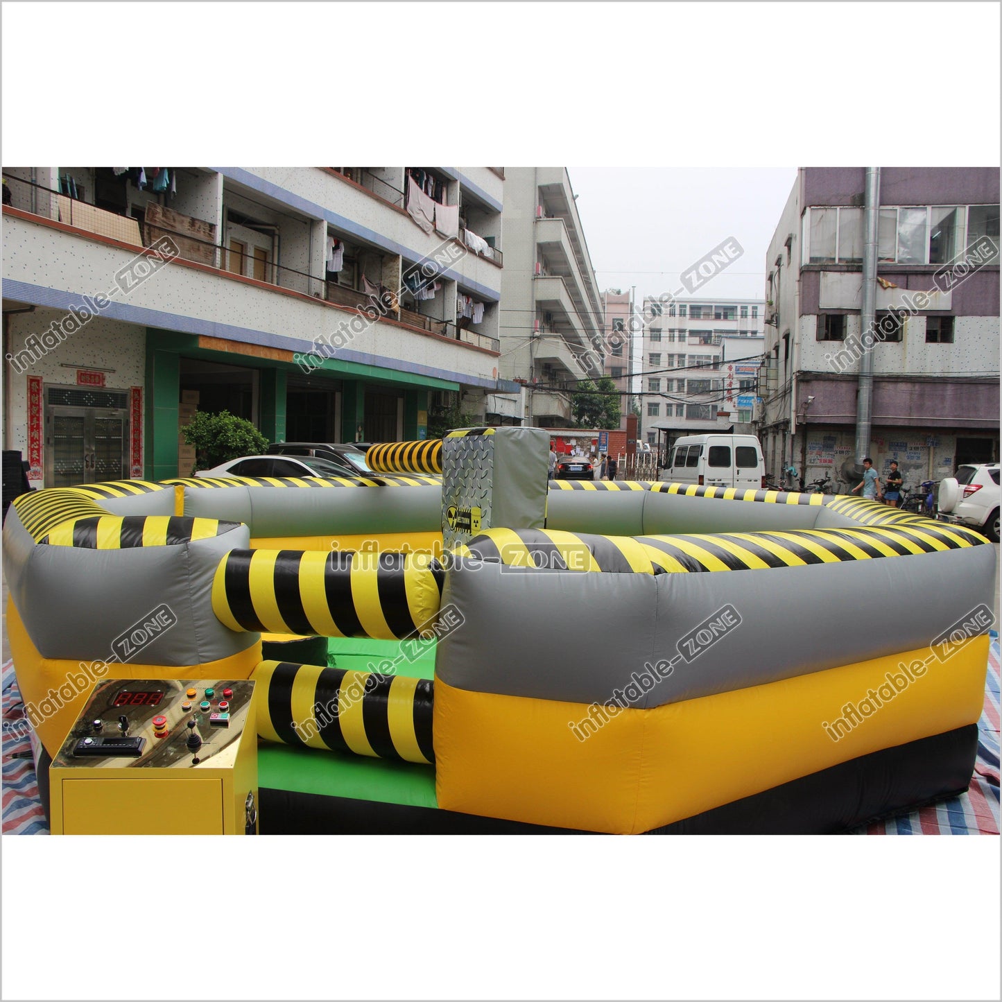 Commercial Inflatable Wipeout Sweeper Interactive Meltdown Machine Inflatable Bouncer Game Wipe Out Challenge - Inflatable-Zone