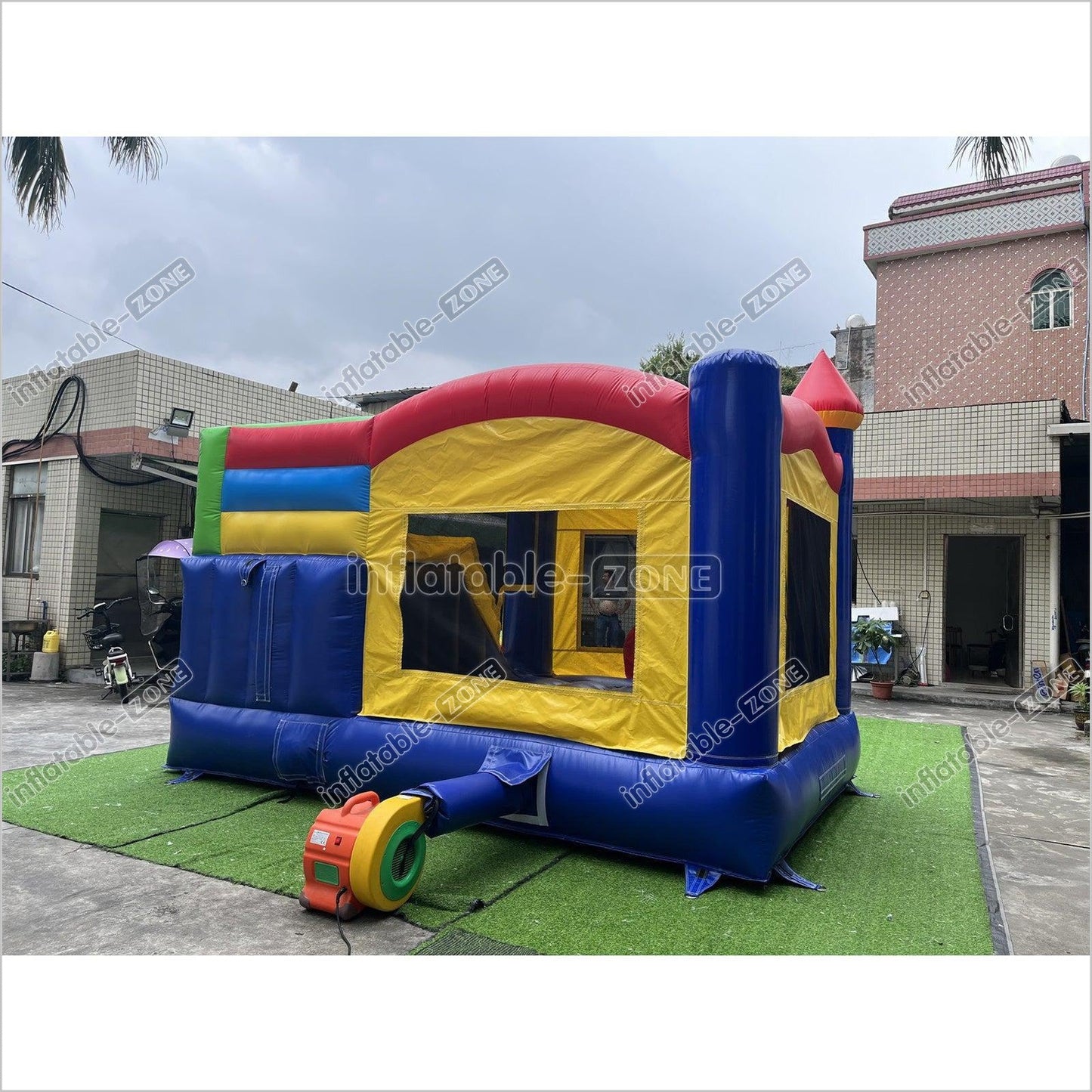 Inflatable Jumping House Bouncer Castle Blow Up Bounce House With Slide - Inflatable-Zone