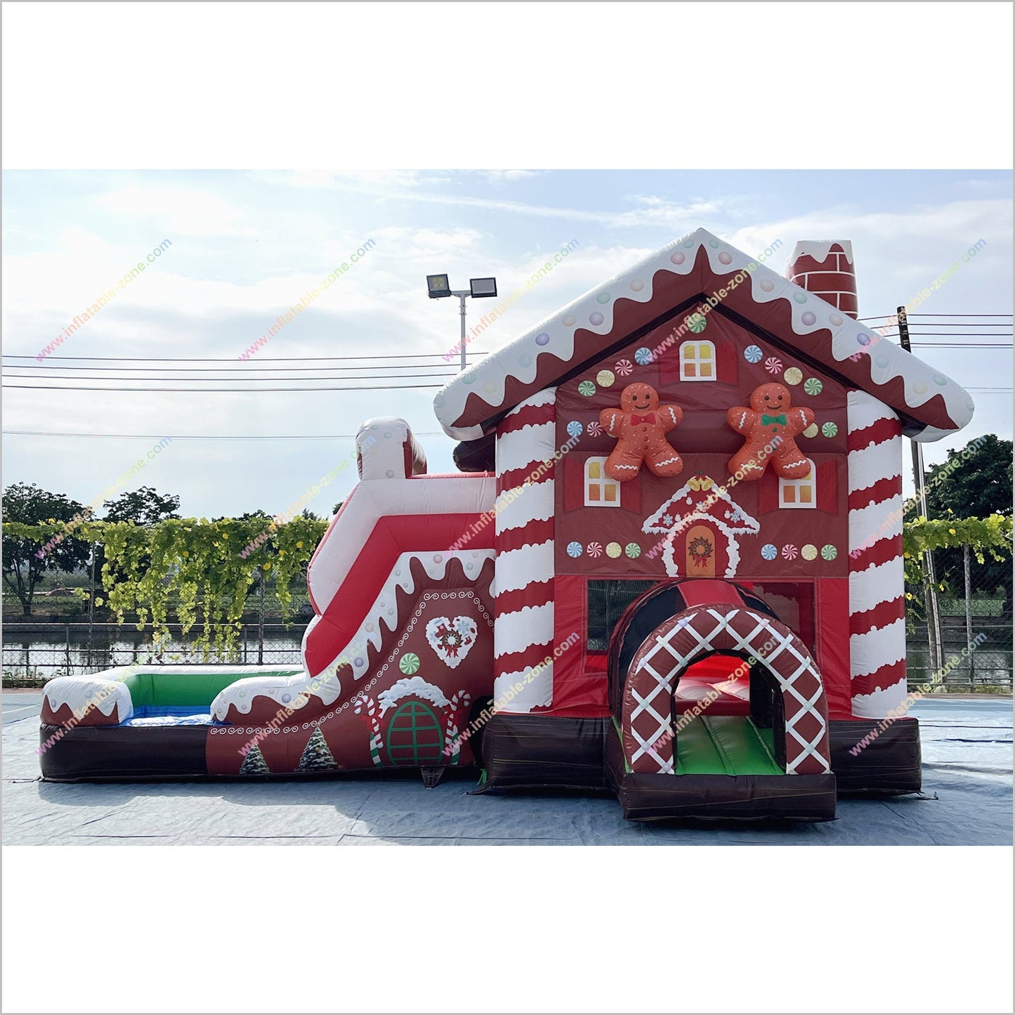 Inflatable Gingerbread House Christmas Combo Bounce Castle With Water Slide Inflatable Park Near Me - Inflatable-Zone