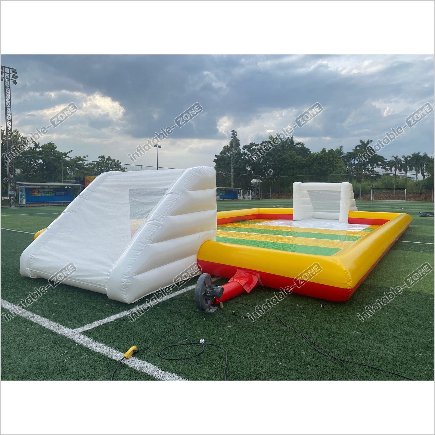Inflatable Soccer Field Game, Football Arena - Inflatable-Zone