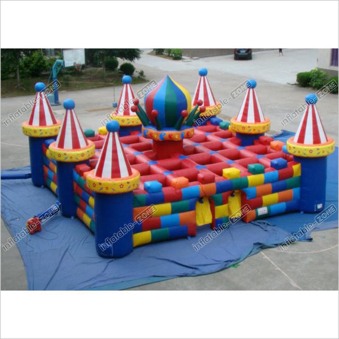Colourful Circus Big Inflatable Maze Sport Game Outdoor Inflatable Sport Games