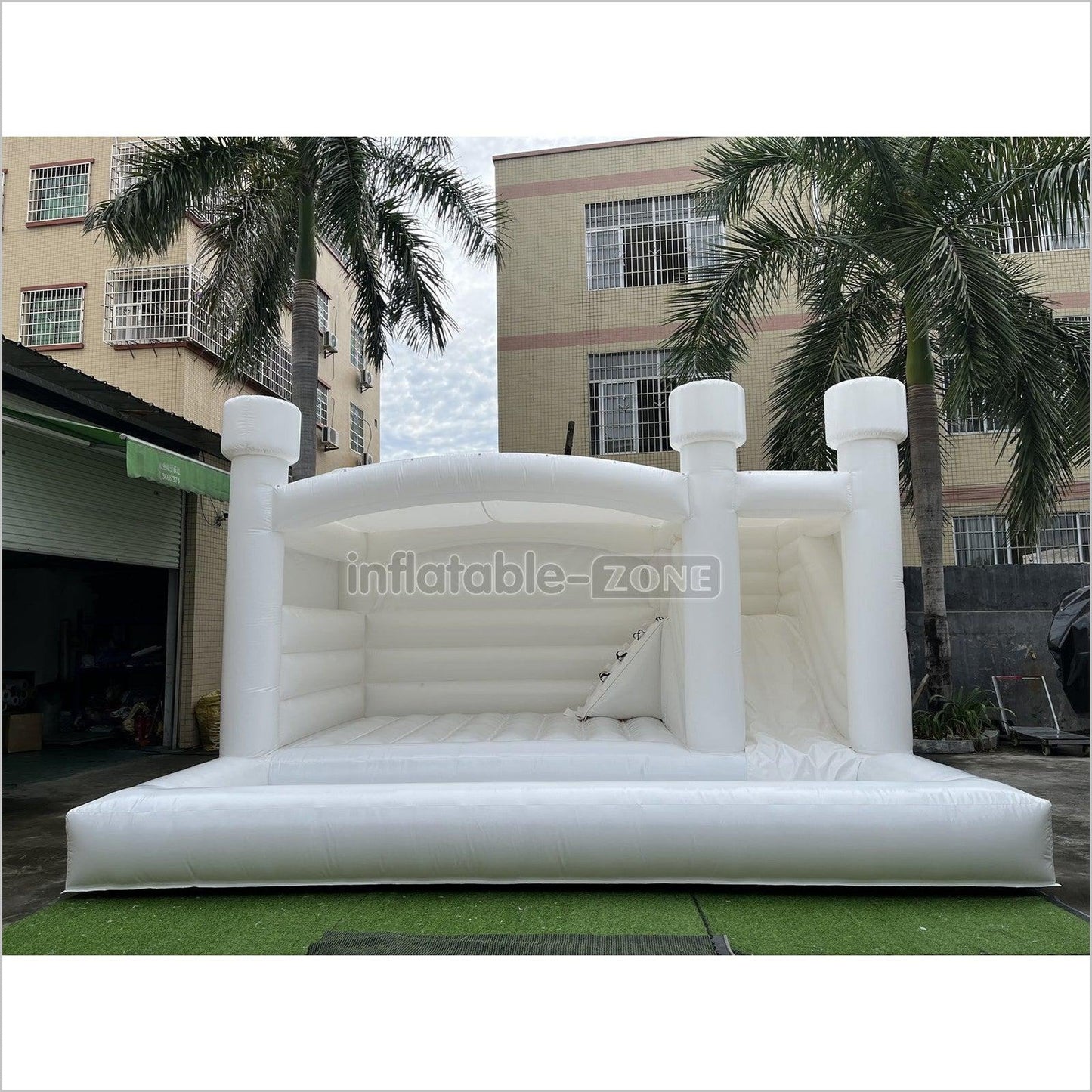Inflatable White Bounce Castle With Slide Inflatable Water Balloon Pool Jumping House - Inflatable-Zone