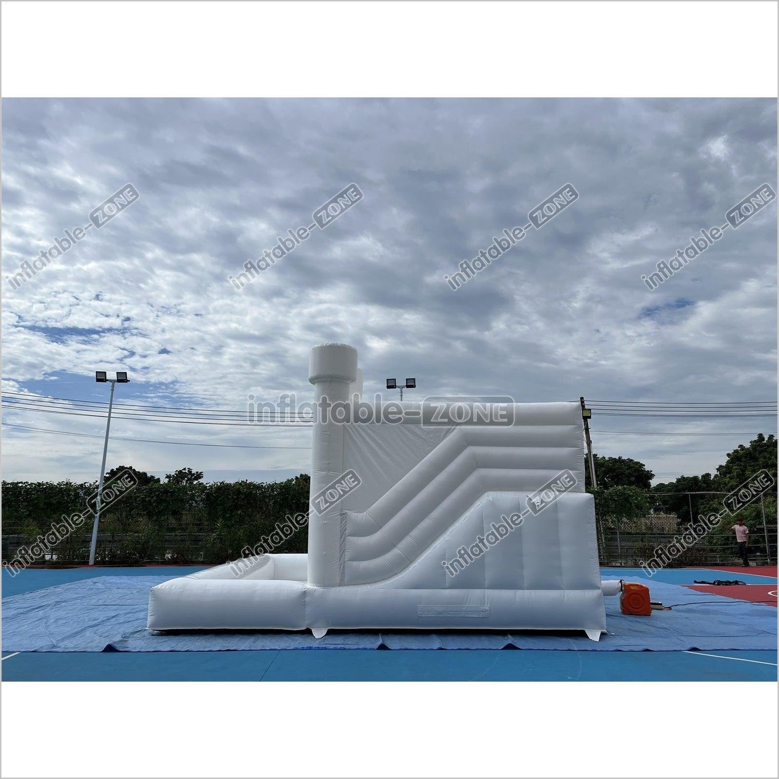 Inflatable White Bounce Castle With Slide Inflatable Water Balloon Pool Jumping House - Inflatable-Zone