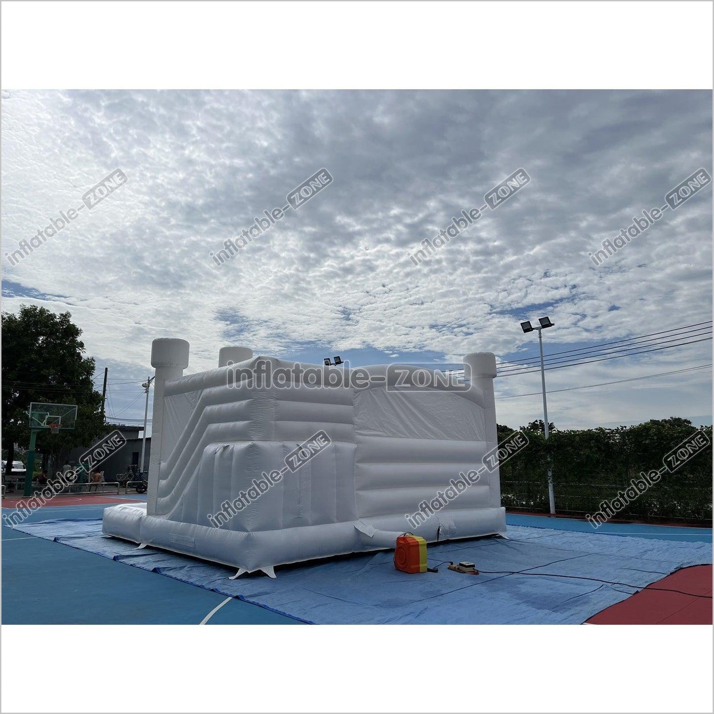 Inflatable White Bounce Castle With Slide Inflatable Water Balloon Pool Jumping House - Inflatable-Zone