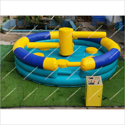 Play Outdoor Equipment Rotating Machine Meltdown Inflatable For Rent Standing Sweeper Wipe Out Game