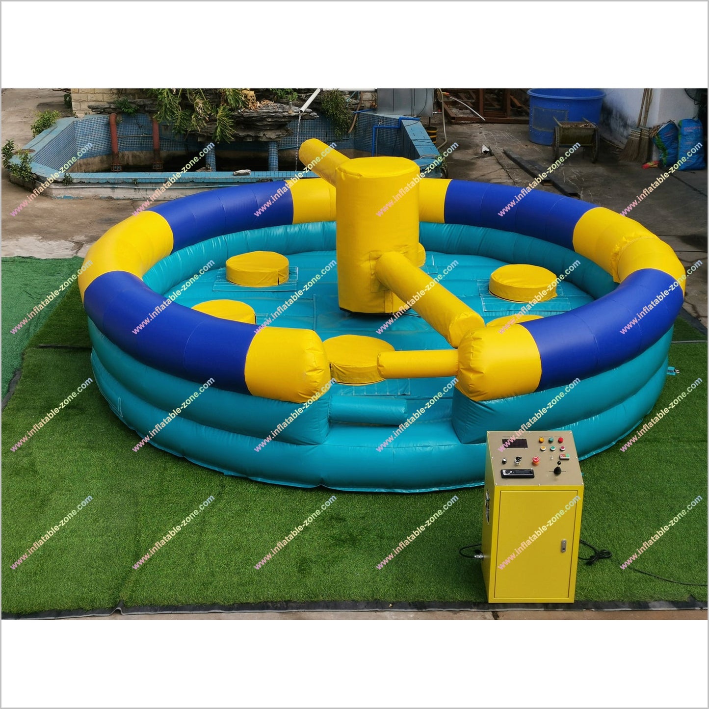Play Outdoor Equipment Rotating Machine Meltdown Inflatable For Rent Standing Sweeper Wipe Out Game
