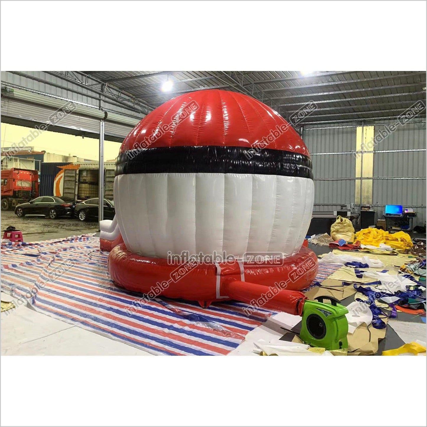 Fun Inflatable Pokeball Bouncer Jumping Pokeball Bouncy Castle With Slide For Kids And Adults - Inflatable-Zone