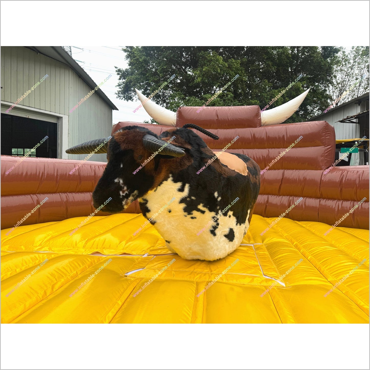 Amusement Park Ride Mechanical Bull Machine Wipeout Inflatable Rental Near Me Rodeo Bull For Sale