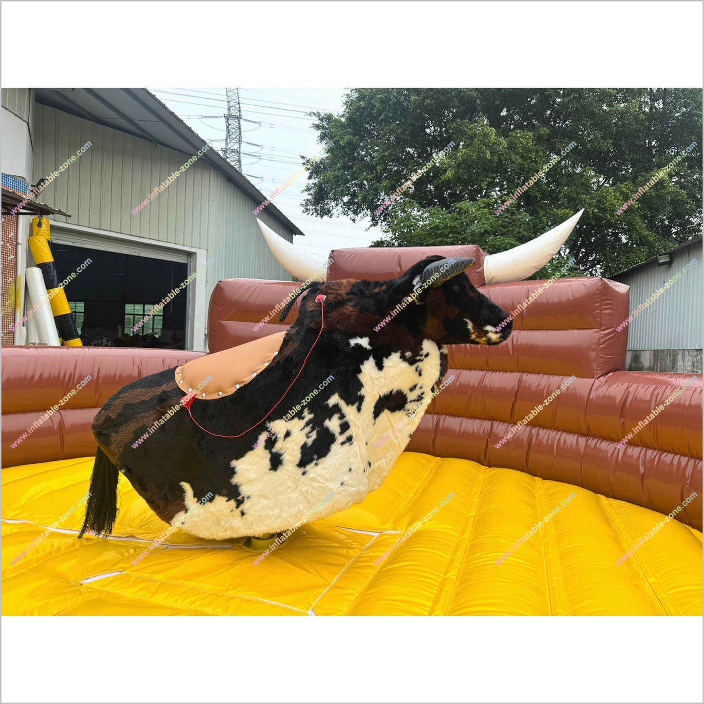 Amusement Park Ride Mechanical Bull Machine Wipeout Inflatable Rental Near Me Rodeo Bull For Sale