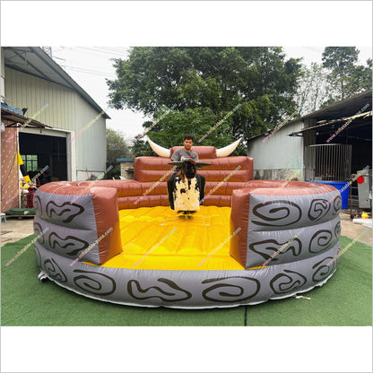 Amusement Park Ride Mechanical Bull Machine Wipeout Inflatable Rental Near Me Rodeo Bull For Sale