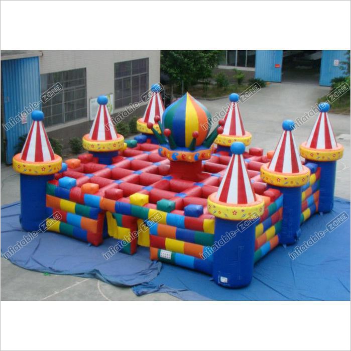 Colourful Circus Big Inflatable Maze Sport Game Outdoor Inflatable Sport Games